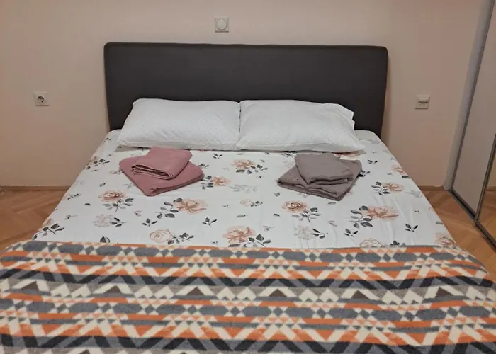 One Bedroom In - Center Skopje