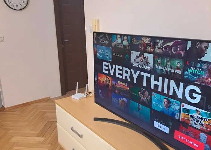 One Bedroom In - Center *